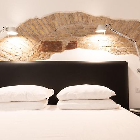 Inn Urbe Colosseo Roma Exterior foto